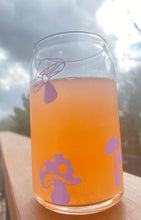 Load image into Gallery viewer, Purple Mushrooms 16 oz. glass can cup
