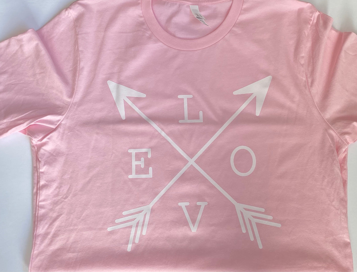 Love Arrows Shirt in color Pink